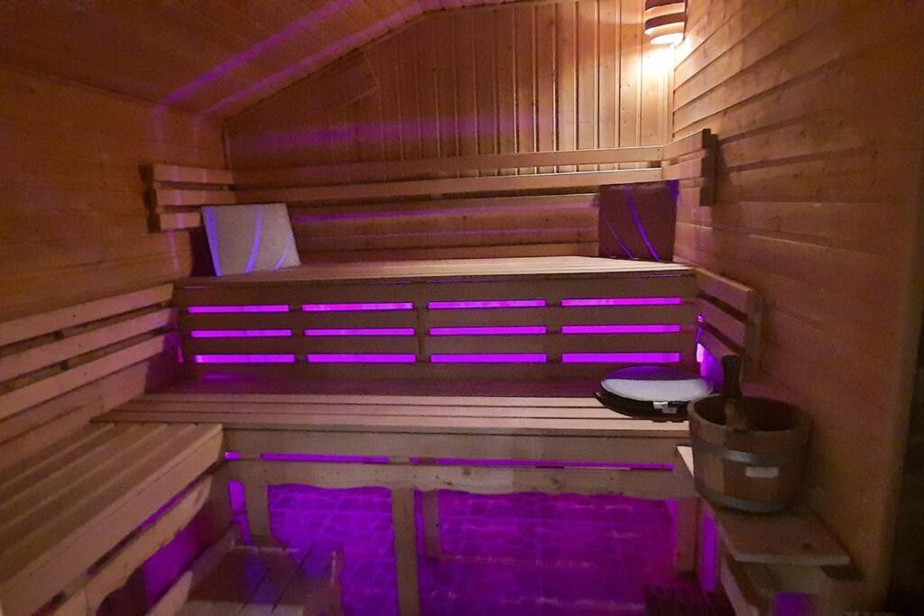 Bungalow Mit Sauna In Einer Ruhige Wald Lage. Grossnaundorf Luaran gambar